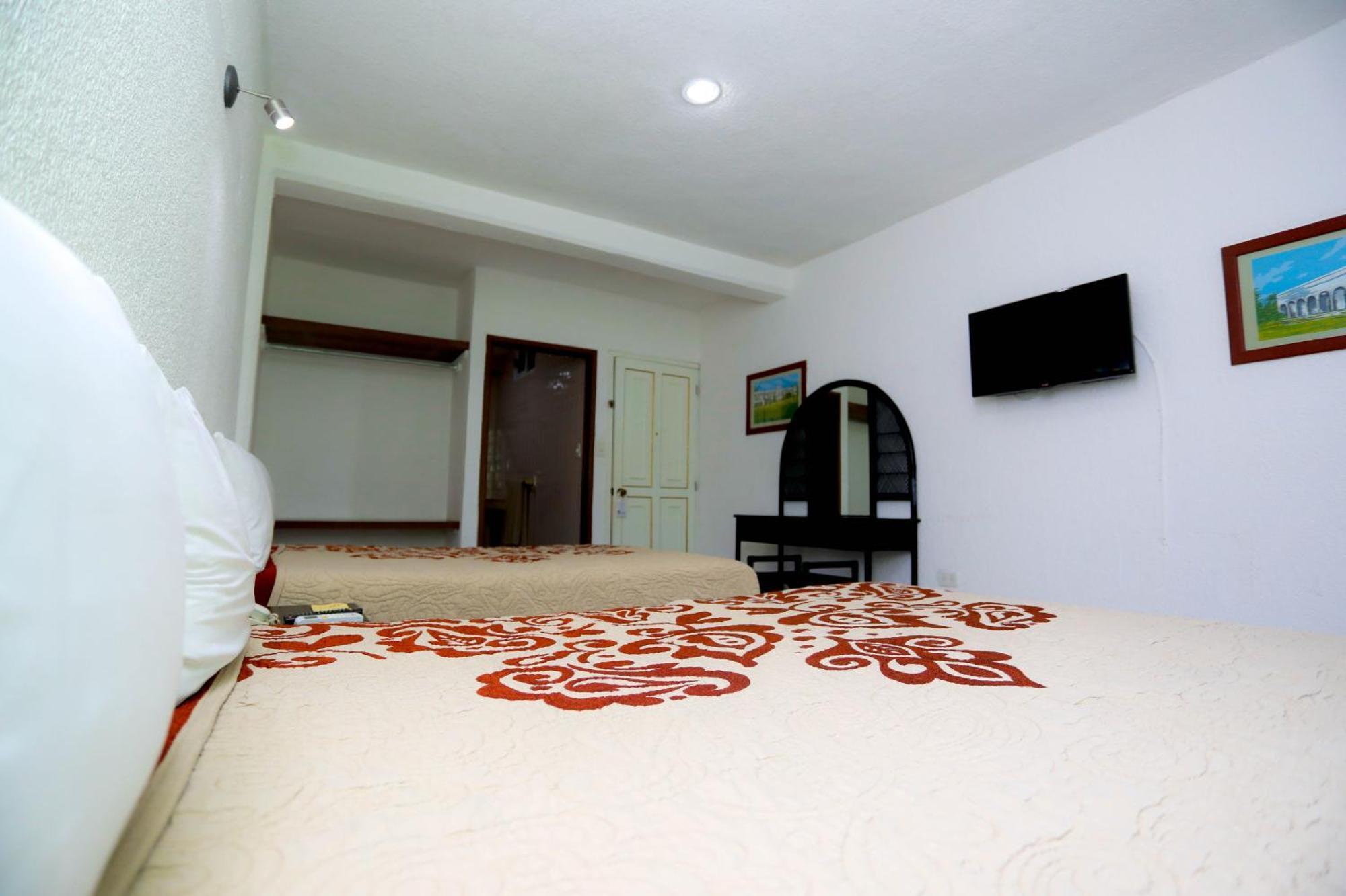 Hotel Maria De Lourdes Cancun Luaran gambar